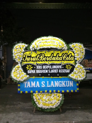 Papan Bunga Duka di Moga
